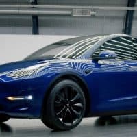 tesla model y exterieur droit