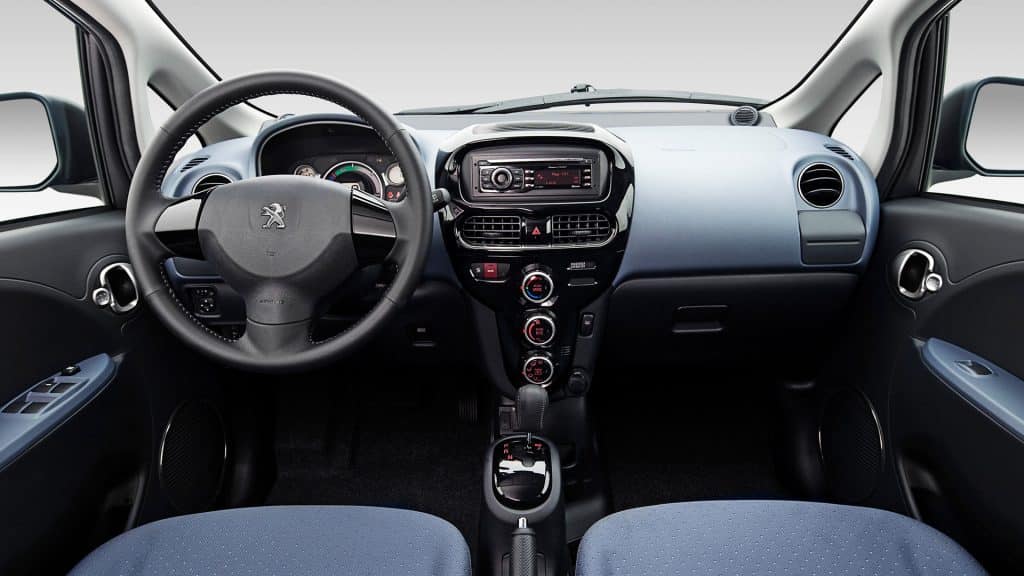 initerieur peugeot ion