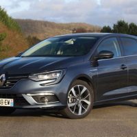 S1-Essai-Renault-Megane-4-dCi-110-la-tete-de-gondole-369579