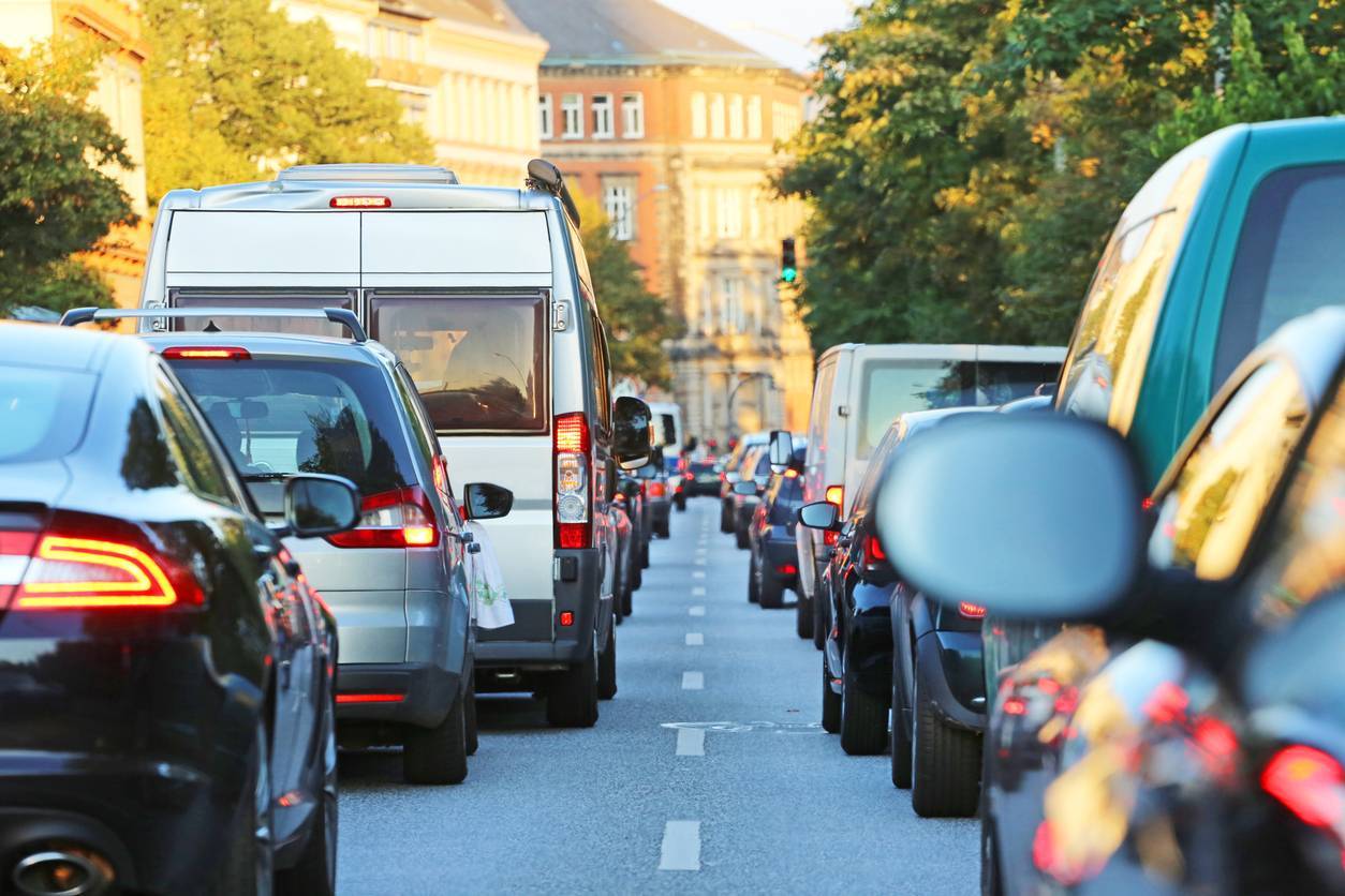 Vignette Crit'Air : l'essentiel à connaître pour circuler en ville