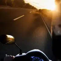 2-assurance-moto-au-tiers