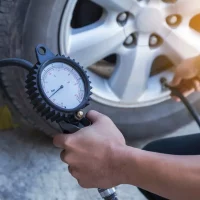 1-manometre-pression-pneu