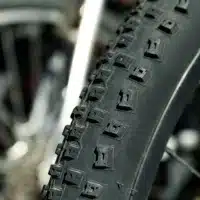 2-pneu-tubeless