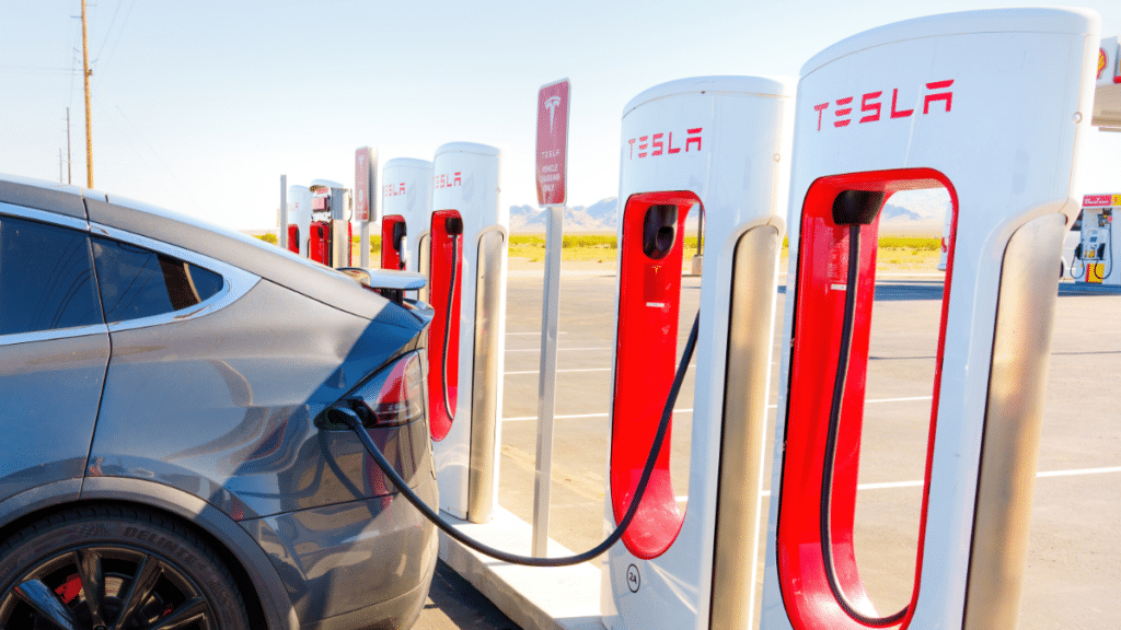 2-chute-des-ventes-tesla-europe-2025