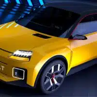 1-renault-5-e-tech-l-avenir-hybride-en-perspective