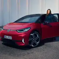 1-la-volkswagen-id-3-s-apprete-a-revetir-une-nouvelle-peau
