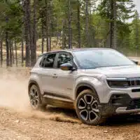 1-avis-jeep-avenger-hybride