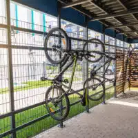1-comment-abriter-son-velo