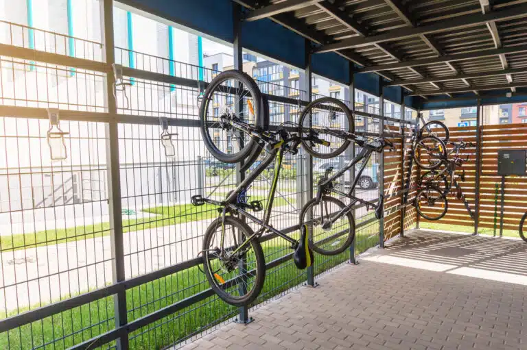 1-comment-abriter-son-velo