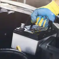 1-les-vols-de-batteries-sur-les-voitures-hybrides-un-phenomene-inquietant-en-forte-croissance