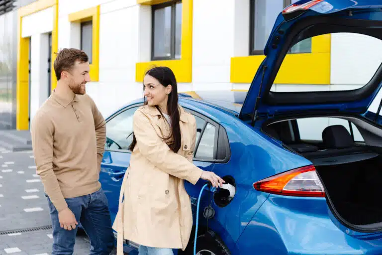 1-les-garanties-des-batteries-hybride-rechargeable-vs-voiture-electrique