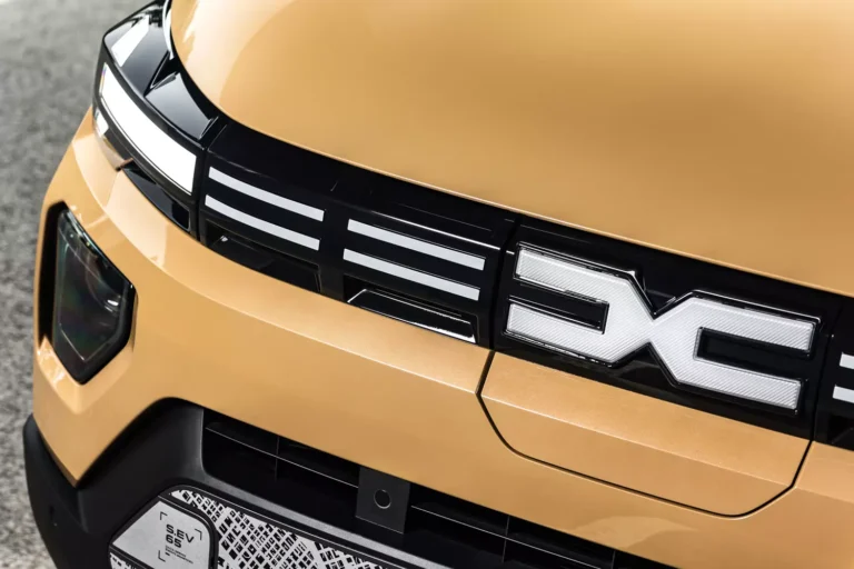 1-avis-dacia-evader