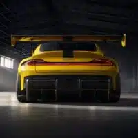 1-ferrari-sinteresse-a-la-revolution-electrique-chinoise-avec-la-xiaomi-su7-ultra