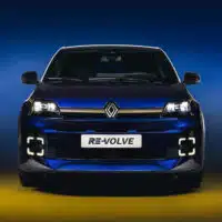 1-la-renault-5-e-tech-monte-carlo-un-vibrant-hommage-a-la-mythique-clio-williams
