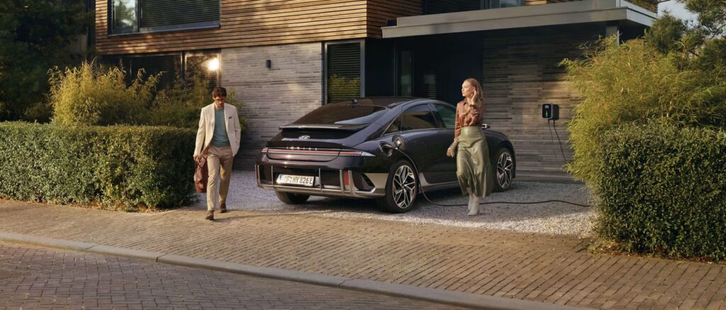 2-cest-les-soldes-chez-tesla-la-model-3-saffiche-a-prix-casse