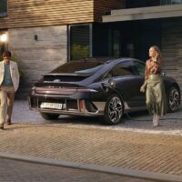 2-cest-les-soldes-chez-tesla-la-model-3-saffiche-a-prix-casse