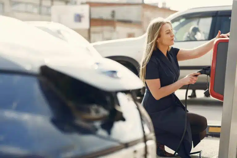 1-leasing-social-la-voiture-electrique-accessible-a-partir-de-140-euros-par-mois-des-septembre