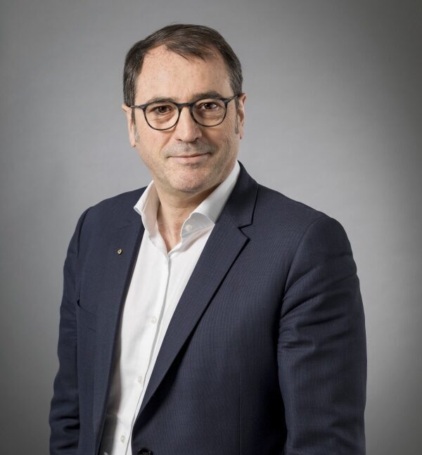 1-denis-le-vot-quitte-la-direction-de-dacia-nouvelle-ere-en-vue-pour-la-marque-emblematique