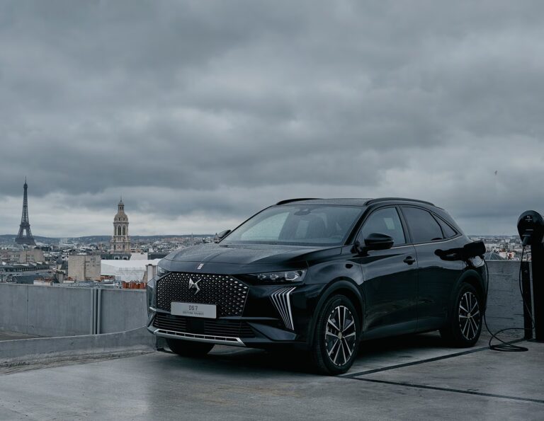 1-voiture-hybride-rechargeable-analyse-dune-promesse-ecologique-a-lepreuve-de-la-realite