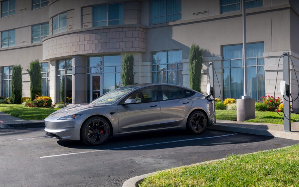 2-tesla-superchargeurs-comment-ca-marche