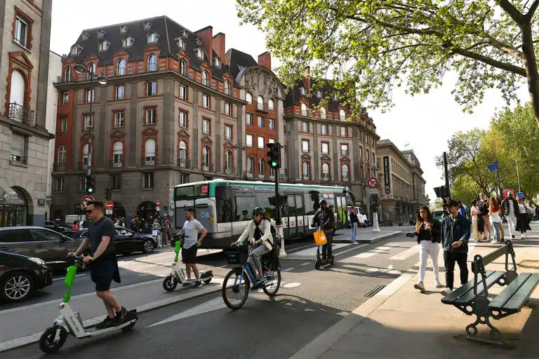1-barometre-velo-2025-quelles-tendances-pour-les-villes-bourgs-et-campagnes-francaises