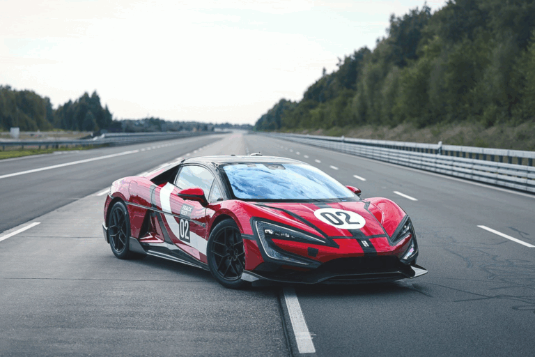 1-une-voiture-electrique-chinoise-pulverise-un-record-mondial-et-atteint-496-km-h