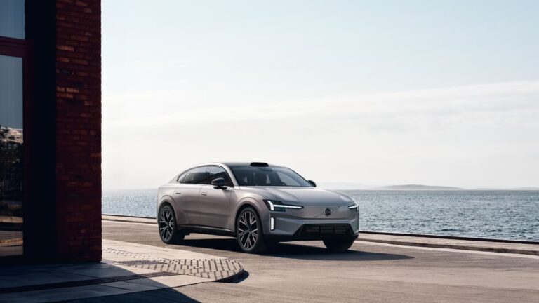 2-volvo-es90-la-nouvelle-berline-electrique-qui-bouscule-les-standards