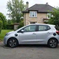 1-peut-on-recharger-sa-voiture-sur-une-simple-prise-domestique