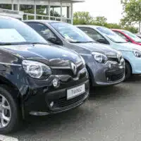1-le-marche-automobile-francais-legere-hausse-mais-des-defis-persistants-en-septembre