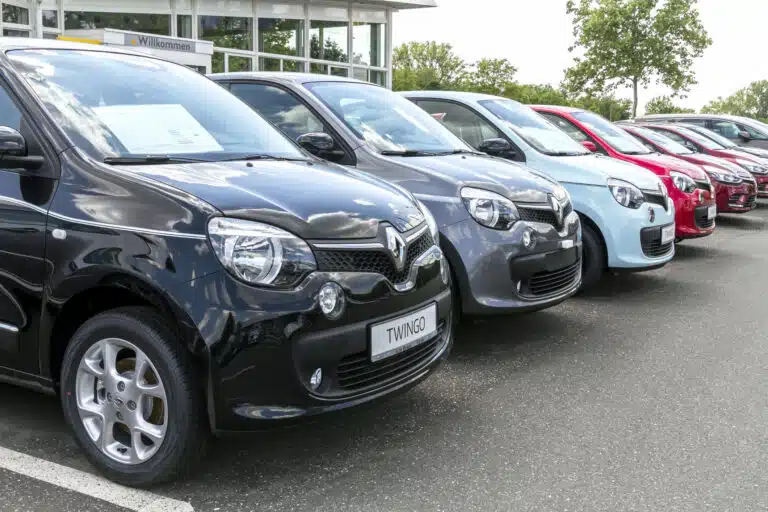 1-le-marche-automobile-francais-legere-hausse-mais-des-defis-persistants-en-septembre