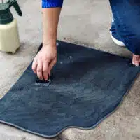 1-comment-recycler-ou-reutiliser-vos-accessoires-auto-usages