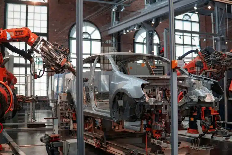 1-deficit-automobile-la-france-peine-a-redresser-la-barre-face-a-125-milliards-deuros-de-pertes