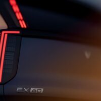 1-volvo-ex60-le-pari-du-suv-100-electrique-accessible-prend-forme