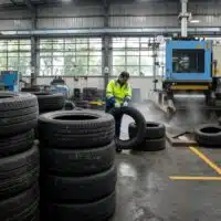 1-recyclage-des-pneus-comment-donner-une-seconde-vie-a-vos-anciens-pneus