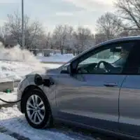 1-recharge-rapide-en-hiver-pourquoi-les-bornes-sont-plus-lentes-quand-il-fait-froid