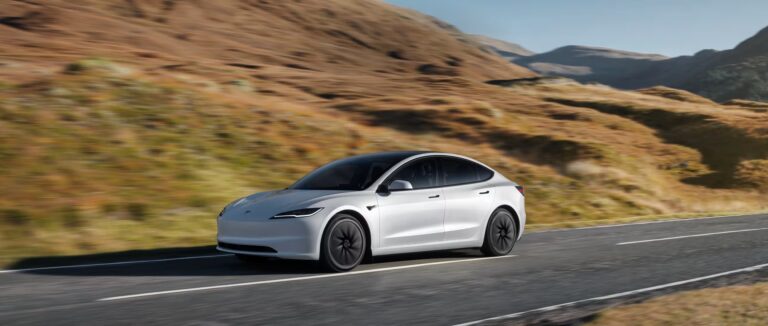 1-tesla-model-3-standard-lelectrique-accessible-sans-compromis-sur-lessentiel