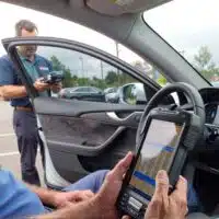 1-comment-verifier-le-soh-dune-batterie-avant-dacheter-un-vehicule-electrique-doccasion