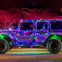 1-decorer-sa-voiture-a-noel-ce-que-dit-vraiment-la-loi