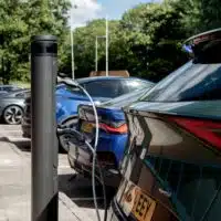 1-7-idees-recues-sur-la-voiture-electrique-qui-ne-tiennent-plus-en-2026