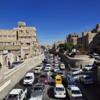 embouteillage trafic urbain congestion voitures pollution