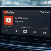 interface YouTube sur Android Auto en mode audio sans vidéo