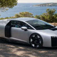 Supercar hybride grise évoquant l'Audi Nuvolari