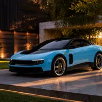 Voiture électrique sportive haut de gamme, évoquant la Ferrari Luce