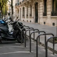 Emplacements de stationnement pour deux-roues motorisés à Paris